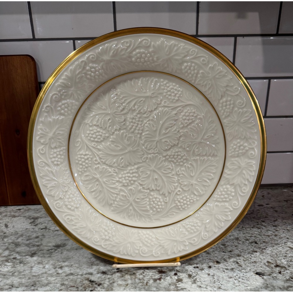 Lenox Ivory Porcelain Grape Vine Embossed 12.25in Charger Plate 24K Gold Rim USA